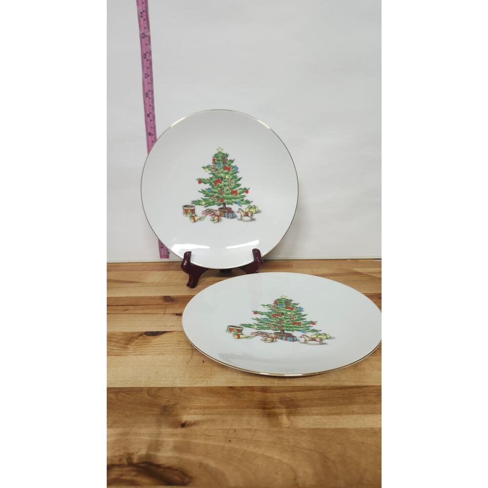 Pair of Tienshan China Holiday Hostess Japan 8 1/4 inch dessert plates